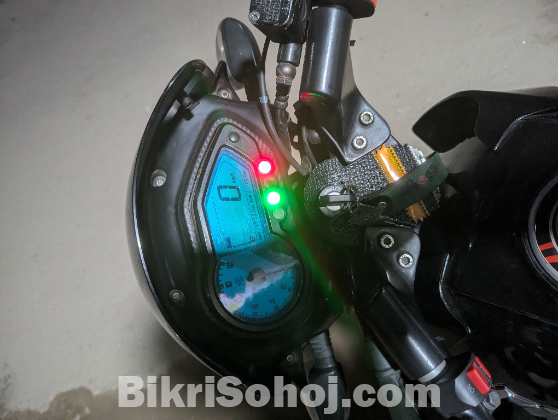Bajaj pulser 150 (2020)
